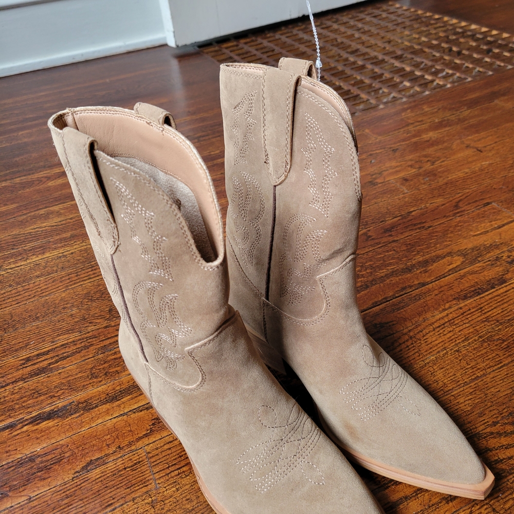 mi.im Claire Taupe suede ankle booties, Block Heel Western Size 6 - Picture 7 of 15